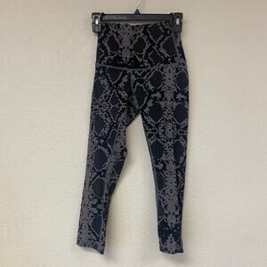 Lululemon Snake Print High Waist Leggings Black Gray Size 4